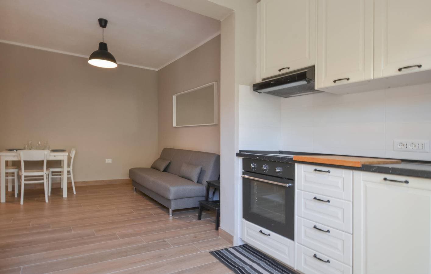 Foto 12 von 17: Gemütliche Wohnung mit Garten, Parkplatz und AC in der Nähe von Marina di Capitana Beach