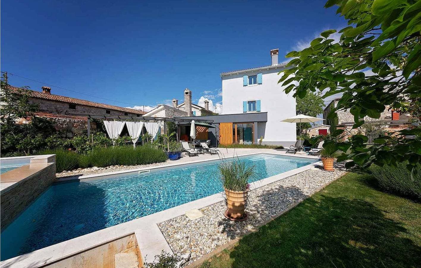 Foto 10 von 50: Geräumige Ferienwohnung mit Pool und WLAN, 2 km vom Stadtzentrum von Musalez entfernt
