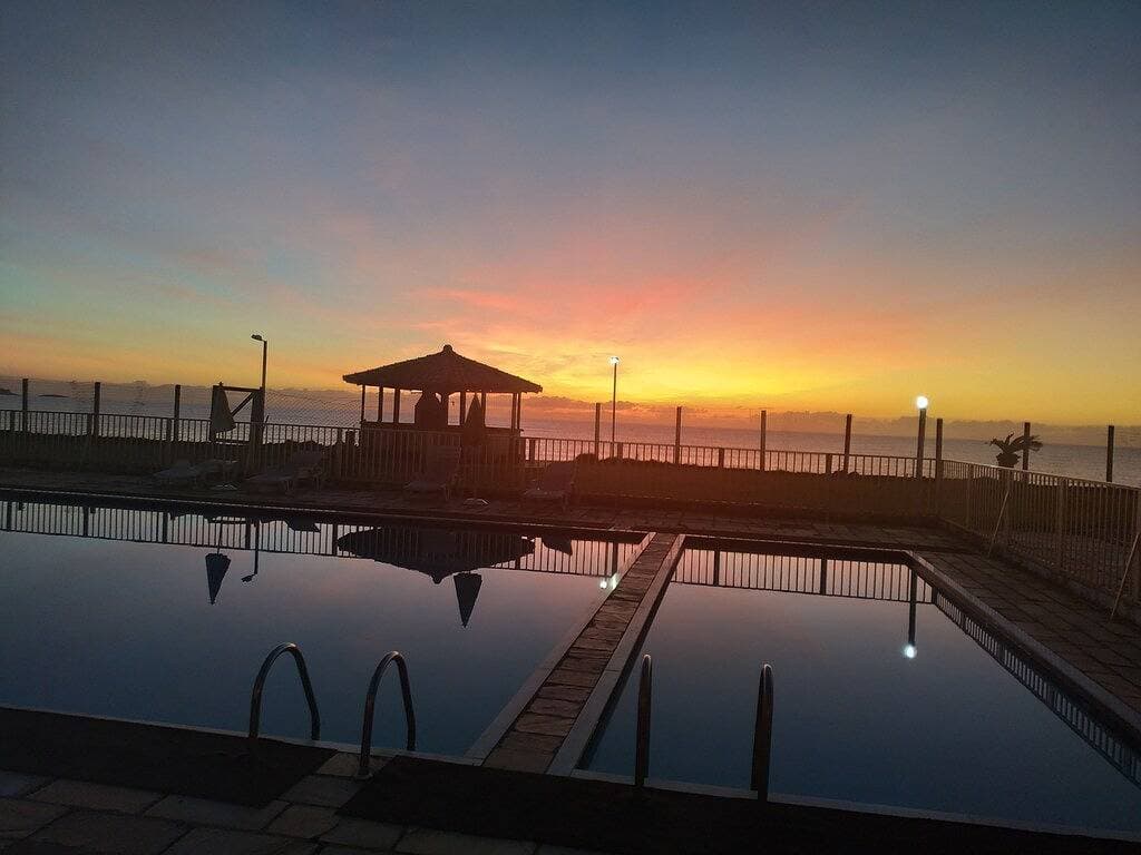Foto 6 von 49: Rent Beachfront Chalet mit 2 renovierten Suiten Bad Pne