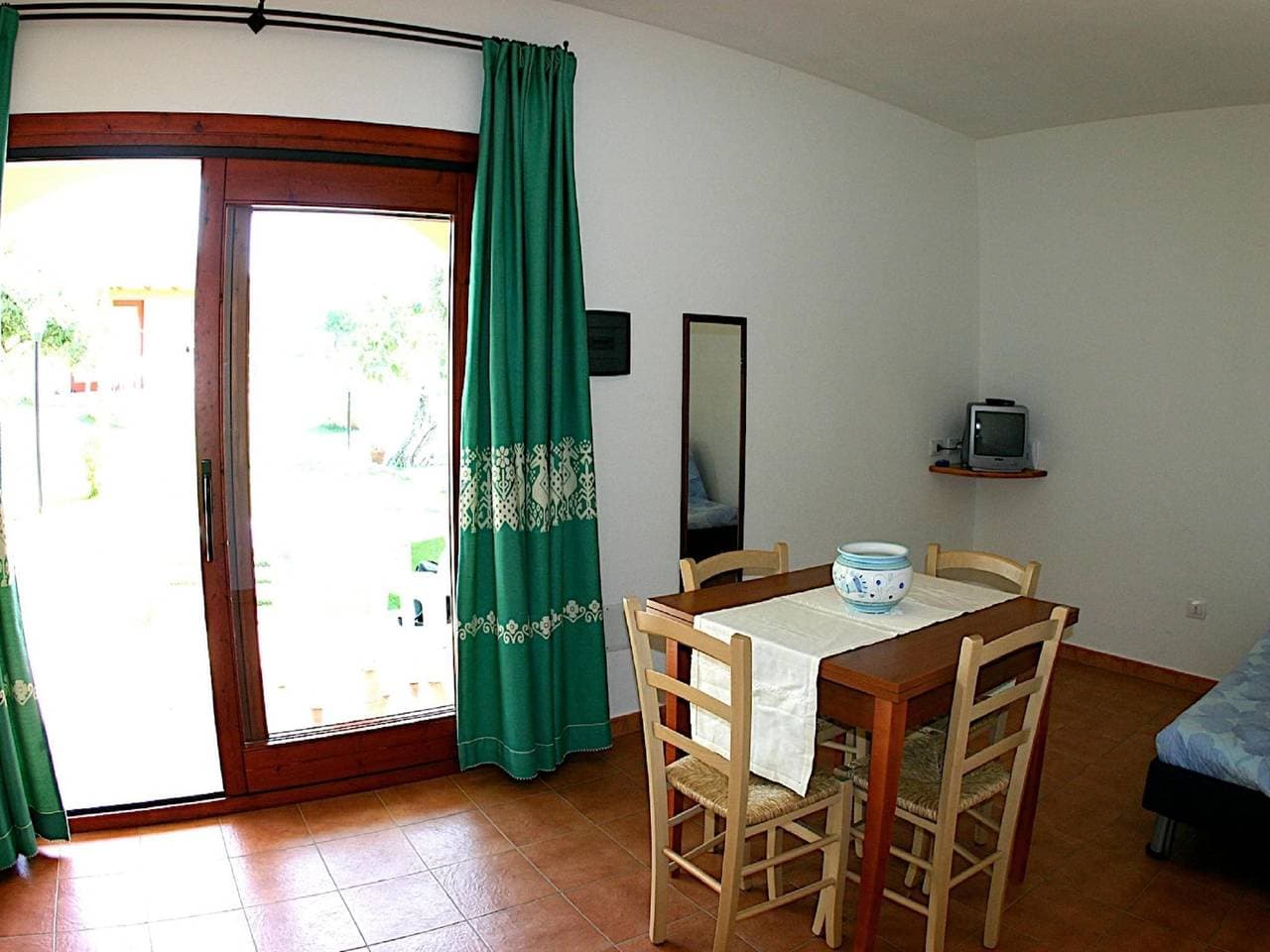 Foto 5 von 26: Apartment in Badesi mit Gemeinschaftspool