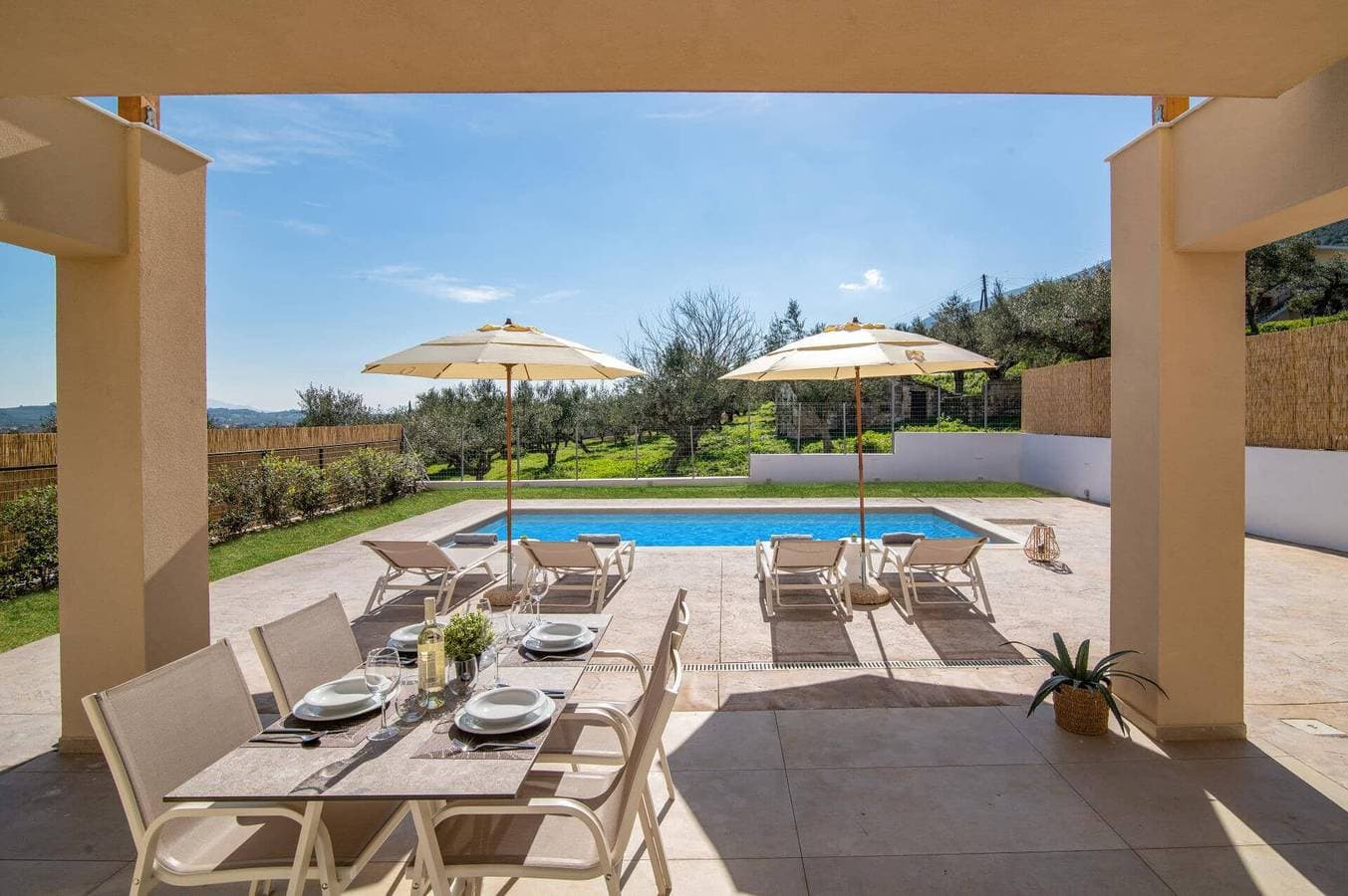 Foto 3 von 19: Villa für 4 Personen mit Garten