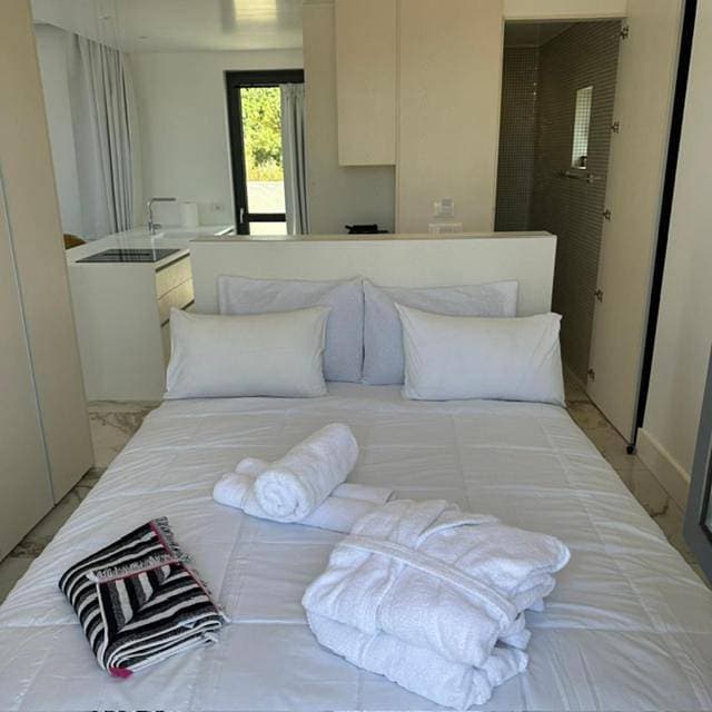 Foto 6 von 13: One-Bedroom Apartment