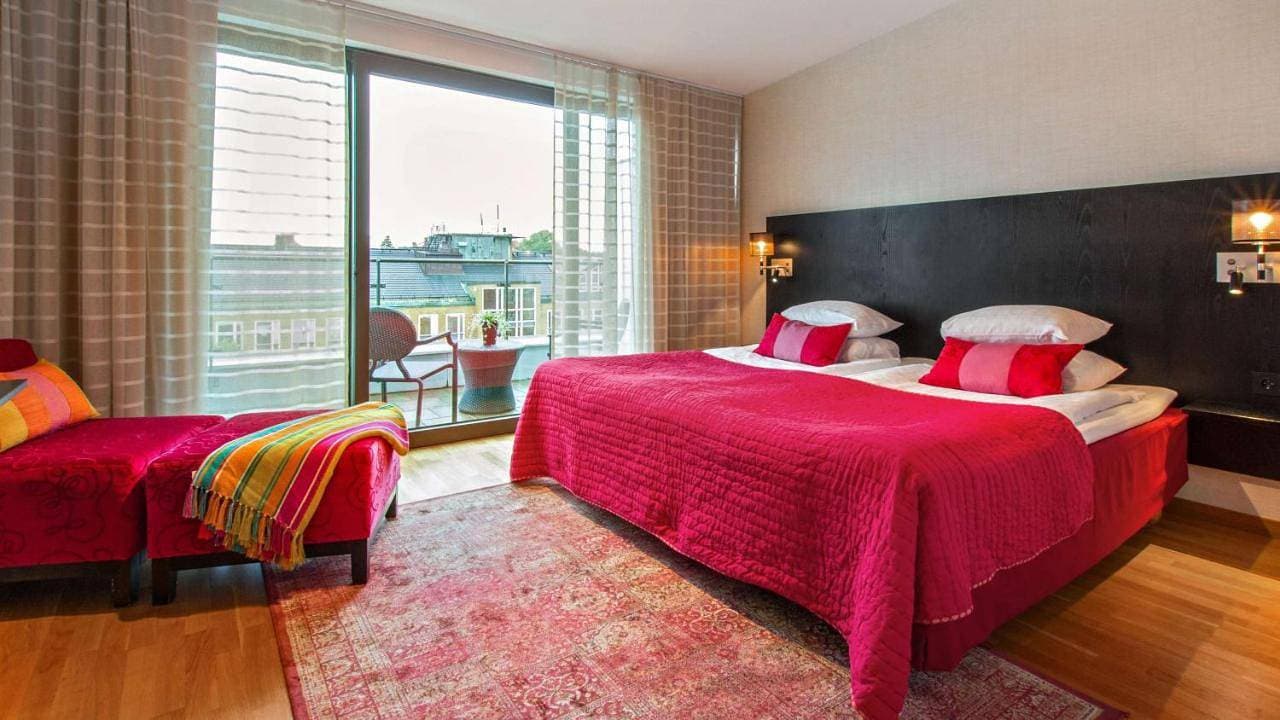 Foto 6 von 11: Executive Double Room with Terrace and City View