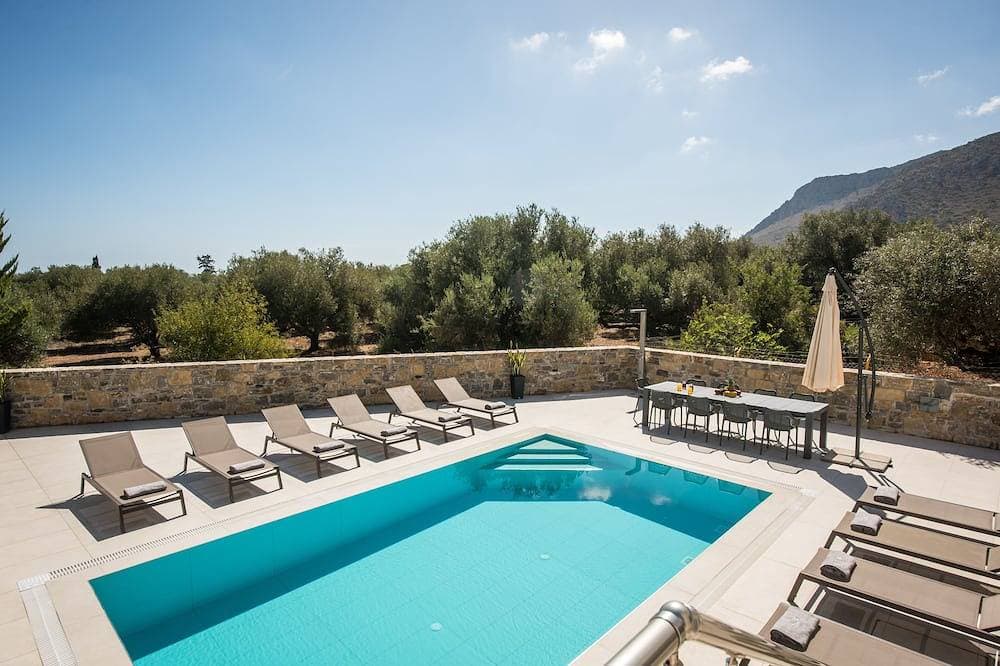 Foto 8 von 24: Marelina Luxury Villa 5 bedrooms with private pool
