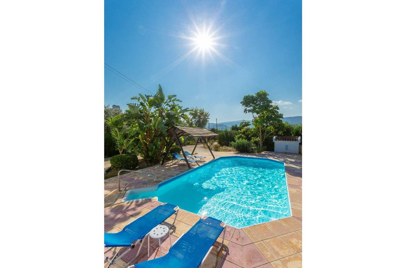 Foto 7 von 31: Villa für 4 Personen mit Terrasse