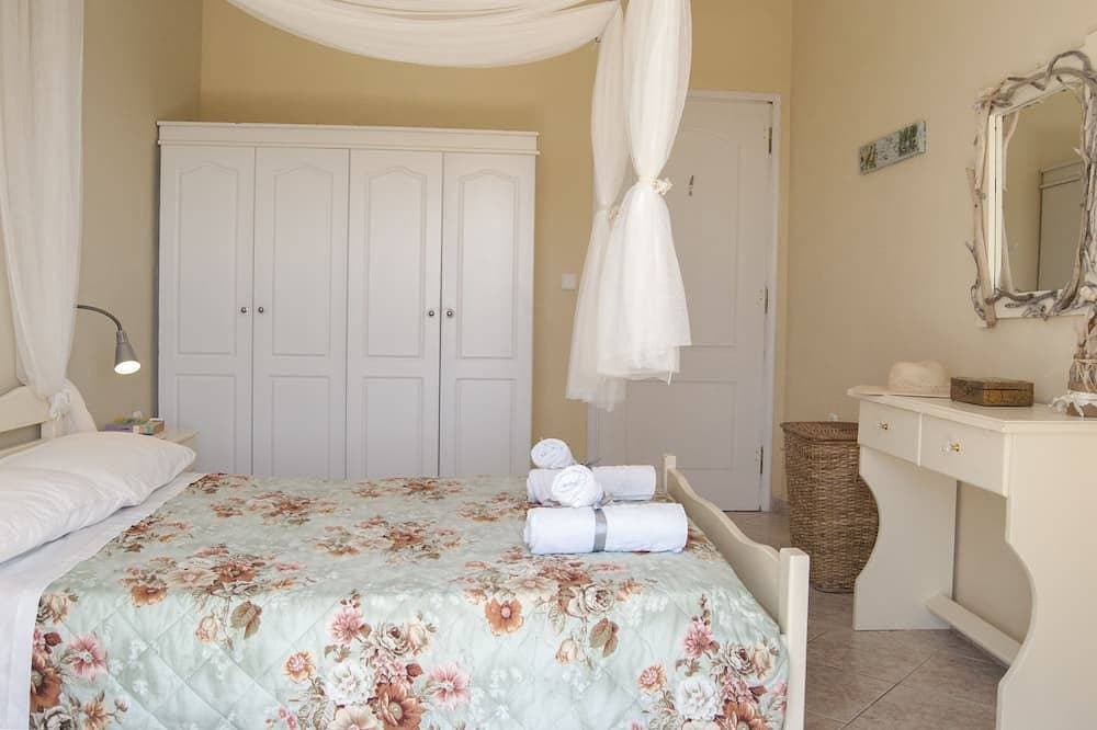 Foto 2 von 16: Beautiful villa with amazing sea and mountain views just 1,5 km from the  beach