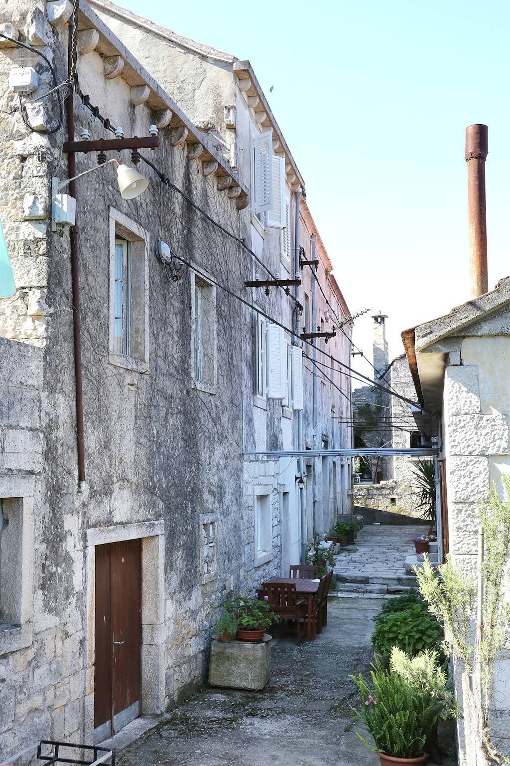 Foto 4 von 40: 4-Zimmer-Haus mit Terrasse Zrnovo, Korcula K-10030