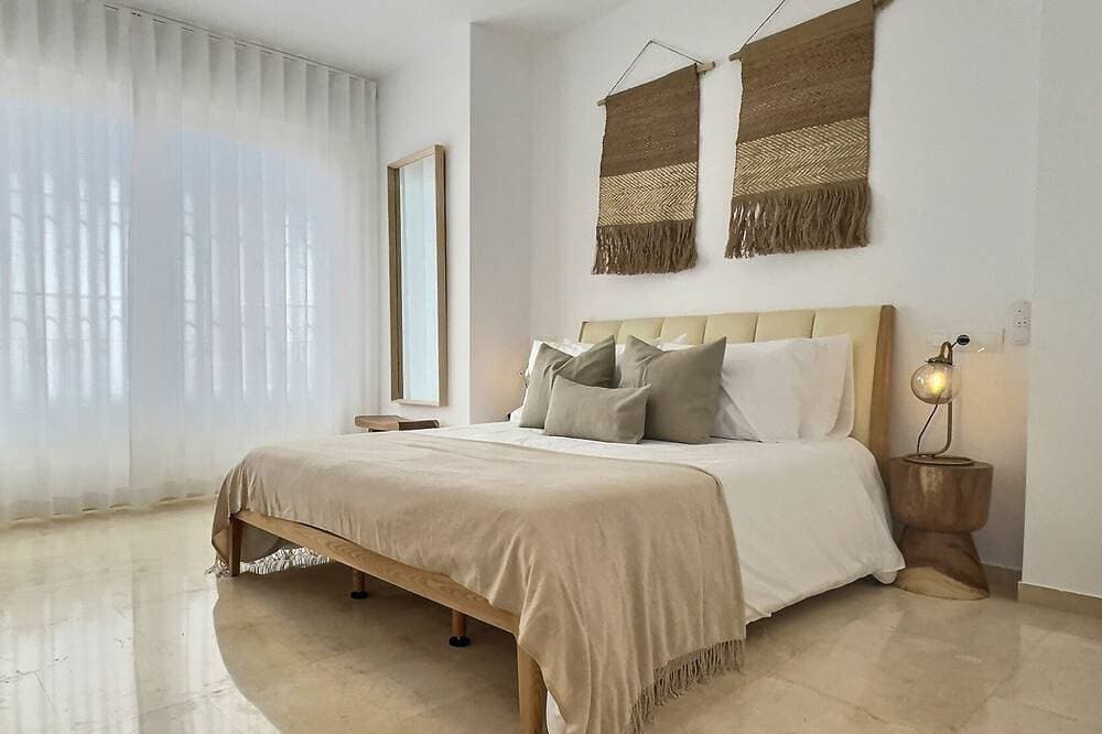 Foto 3 von 29: Incredible sea views in this three-bedroom penthouse apartment