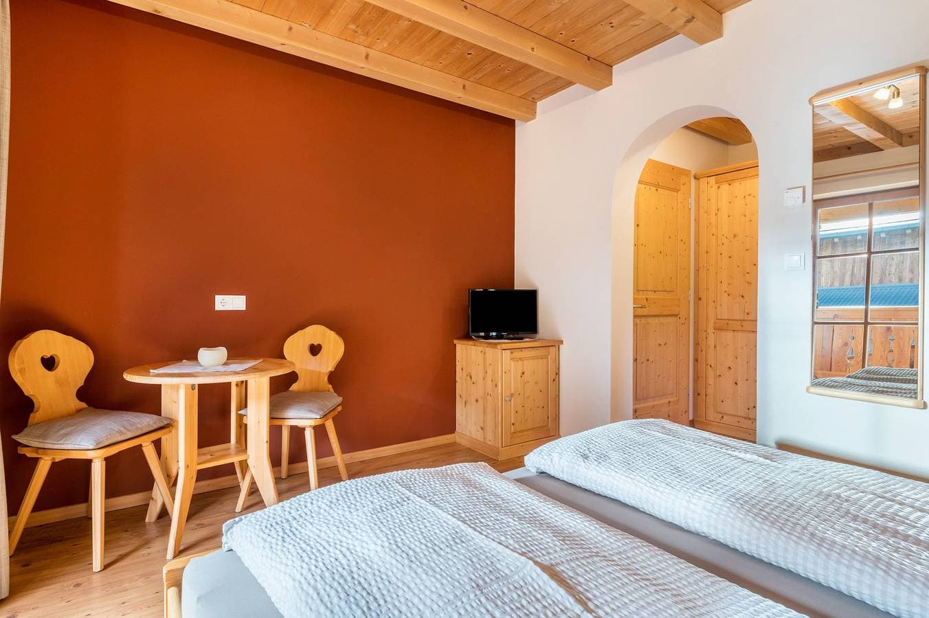 Foto 10 von 37: Ferienwohnung 'Ronsolhof Schlern' mit Bergblick, Gemeinschaftsgarten und WLAN