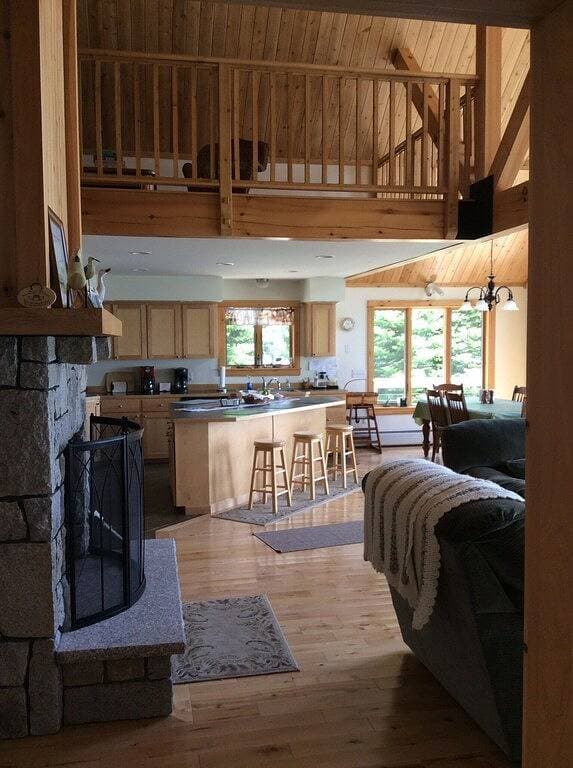 Foto 2 von 49: Makelloses Cottage mit 4 Schlafzimmern und Blick auf Acadia in der Western Bay