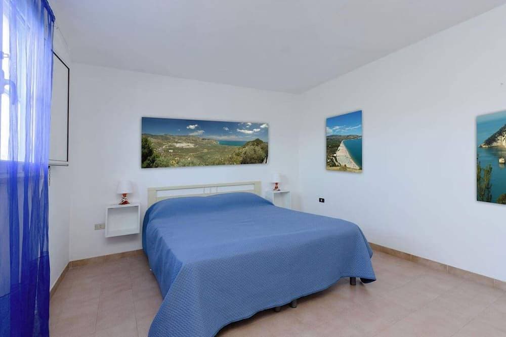 Foto 2 von 27: Drei Zimmer auf zwei Etagen, 30 Meter vom Meer mit Solarium und Strand inklusive