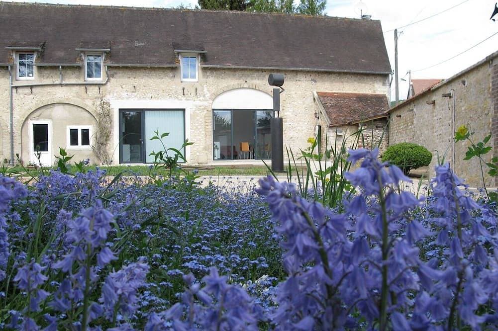 Gite In The Former Farm Building Surrounded By Pondichery Sculpture Park 1