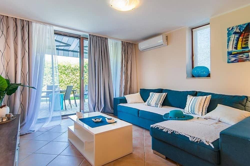 Foto 13 von 26: Große Villa mit privatem Pool, ideal gelegen, nur 15 Minuten vom malerischen Ferienort Rovinj entfernt!