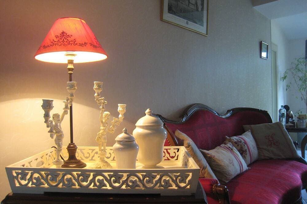 Foto 10 von 21: Gästezimmer „Les Charmilles – Rotes Zimmer“
