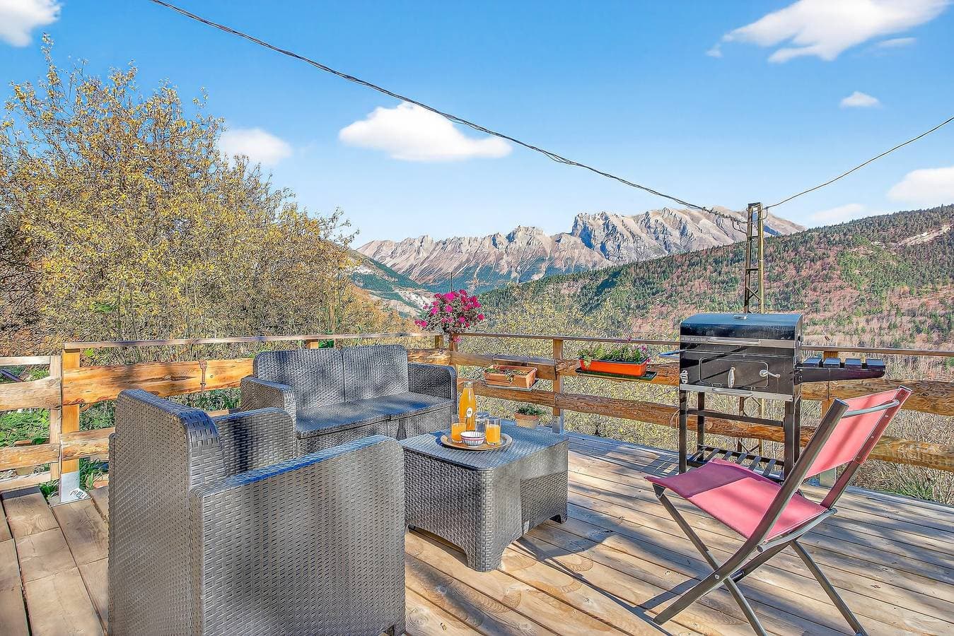 Foto 2 von 31: Gîte 'Lézard' mit Bergblick, privater Terrasse und WLAN