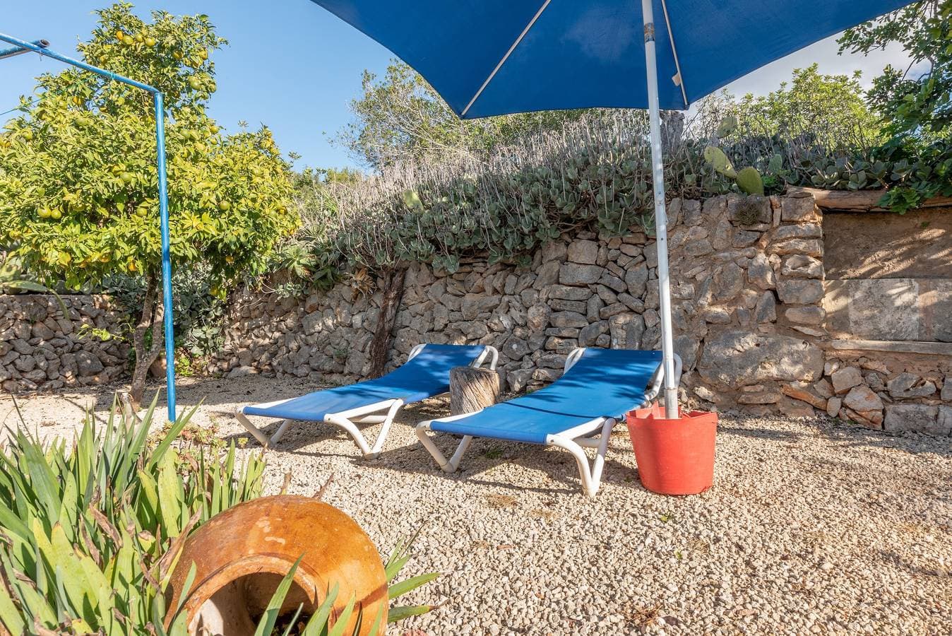 Foto 6 von 25: Charmantes Ferienhaus Can Bonjesus mit Bergblick, WLAN, Garten und Terrasse; Parkplätze vorhanden, Haustiere erlaubt