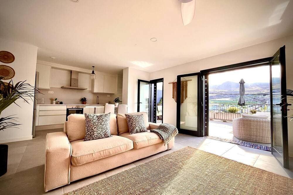 Foto 10 von 18: Spacious new apartment 4 minutes from the beach with large panoramic terrace