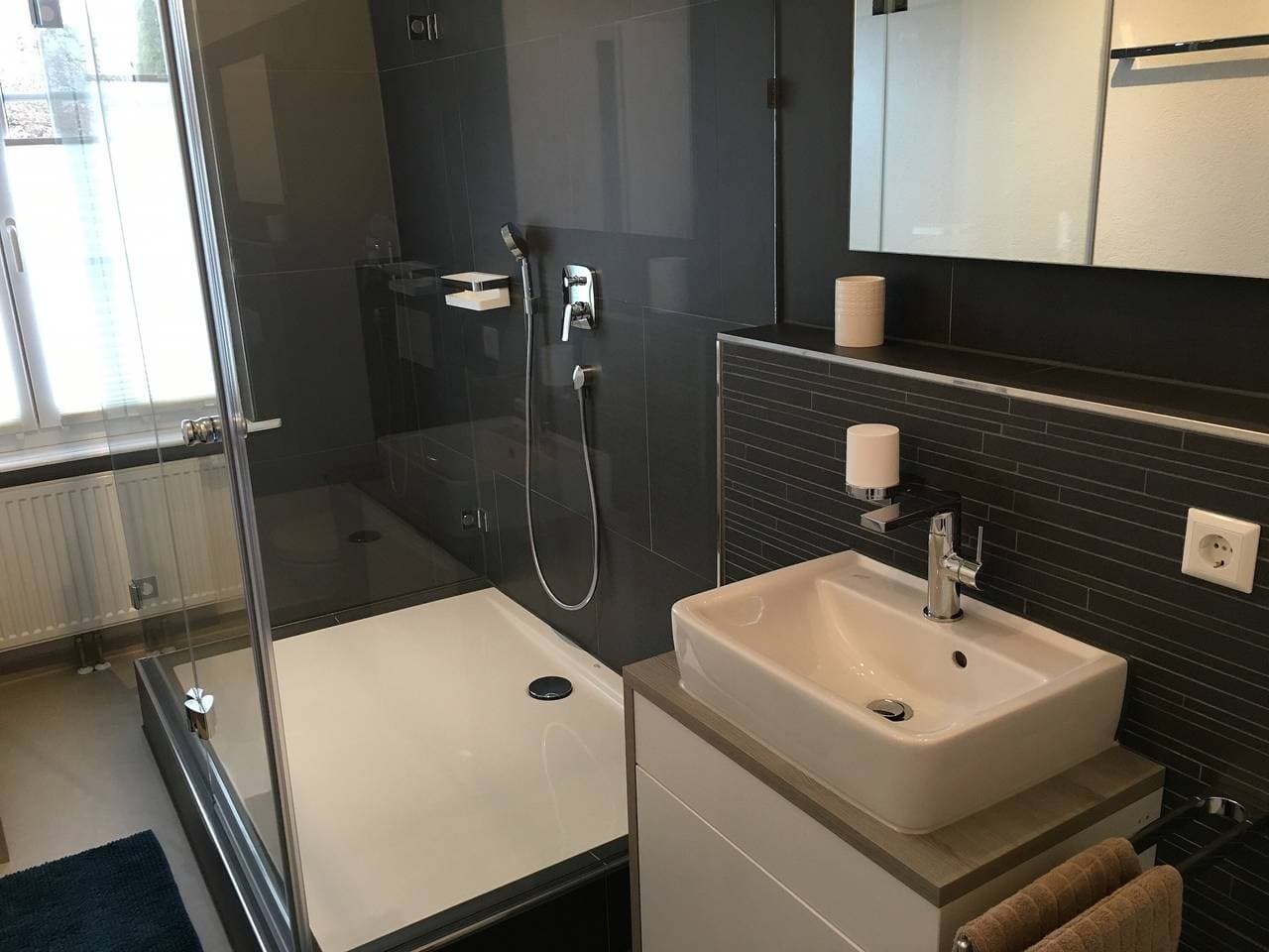 Foto 11 von 12: Ferienwohnung 2 - Unterm Blauregen mit Privatterrasse und Wi-Fi