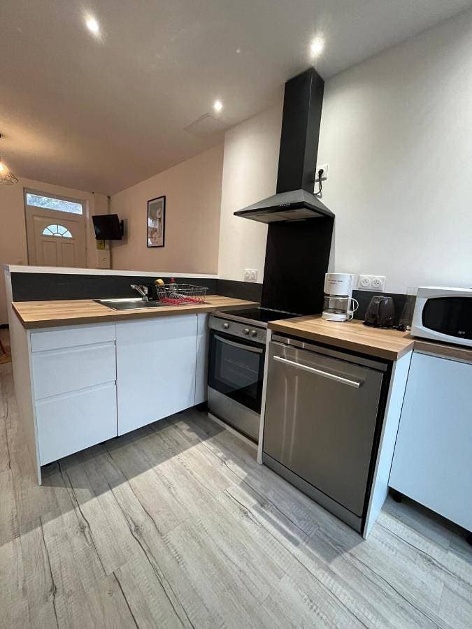 Foto 4 von 28: Two-Bedroom House