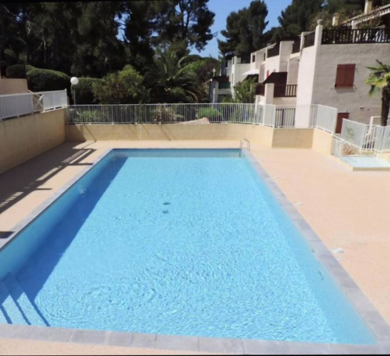 Foto 3 von 13: Ferienwohnung für 4 Personen mit Pool