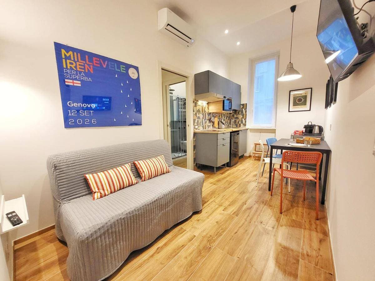 4 Sleeps, Quiet area in the City Center, Near Brignole Train Station 1