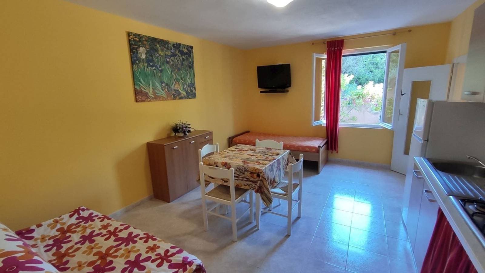 Foto 9 von 19: Ferienwohnung für 5 Personen mit Terrasse