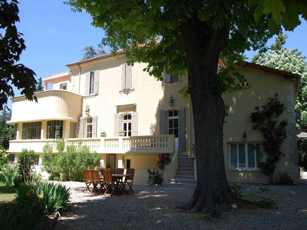 Foto 13 von 66: Landhaus in der Provence mit Garten