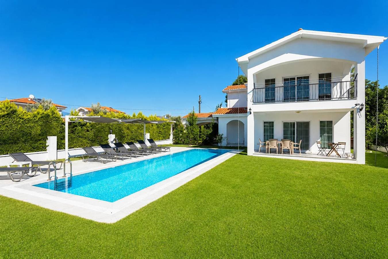 Foto 4 von 19: Villa für 8 Personen mit Balkon