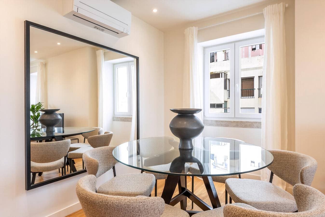 Foto 6 von 36: Ferienwohnung für 4 Personen mit Balkon