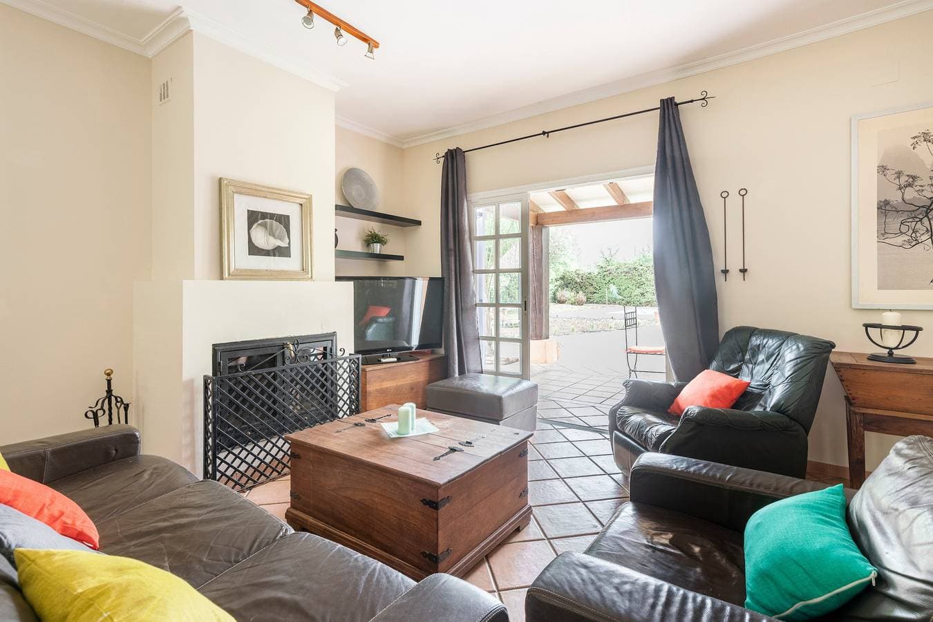 Foto 5 von 36: Villa "Laforge" mit Privatem Pool und WLAN