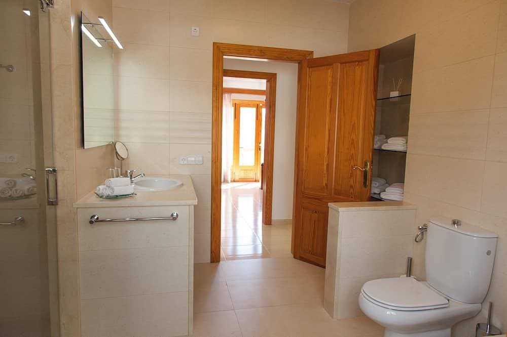 Foto 7 von 30: Angebot April-may Villa von 400 m² mit Privatem Pool und am Meer
