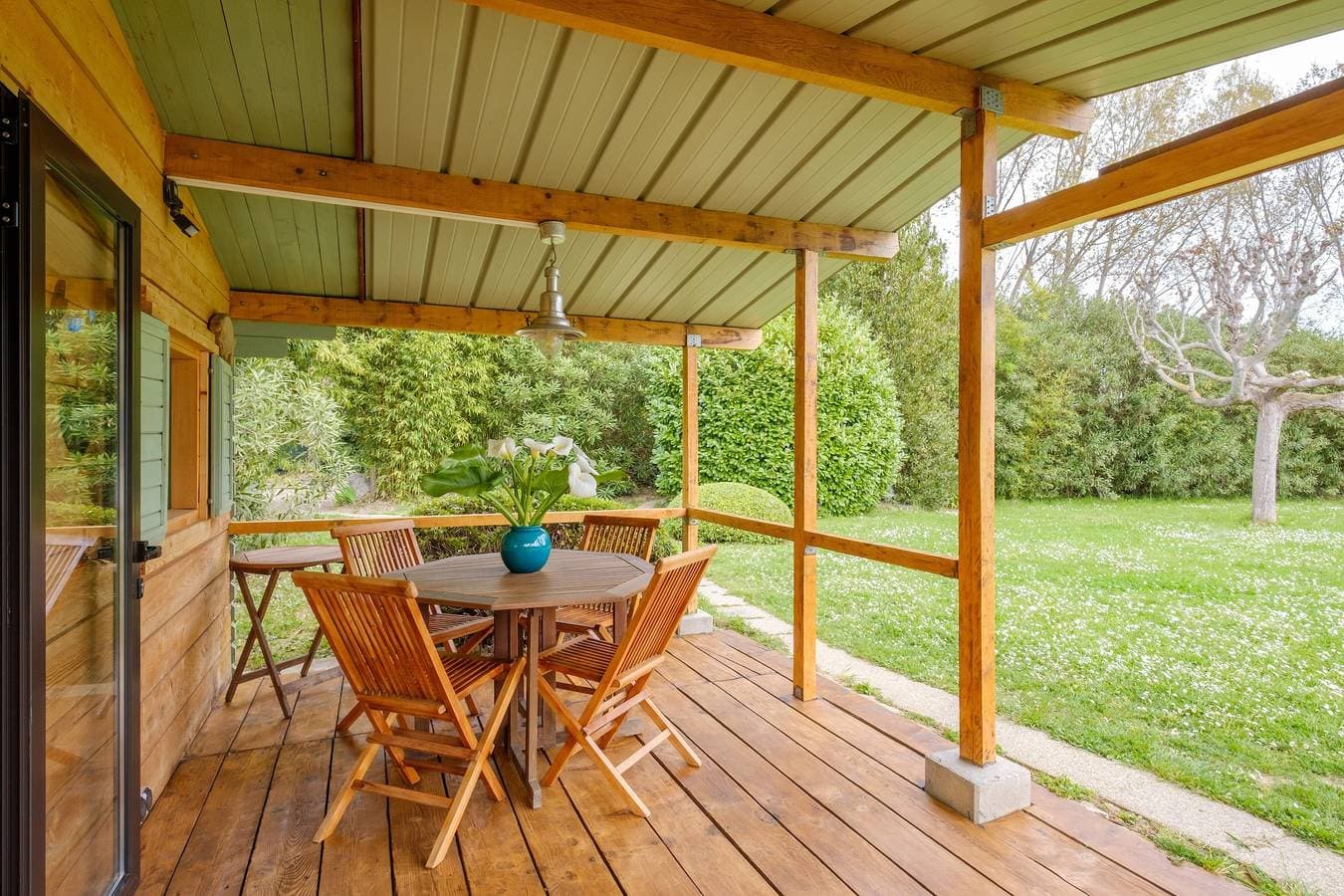 Foto 13 von 25: Chalet 'Les Iris' mit privatem Pool, gemeinsamer Terrasse und Klimaanlage