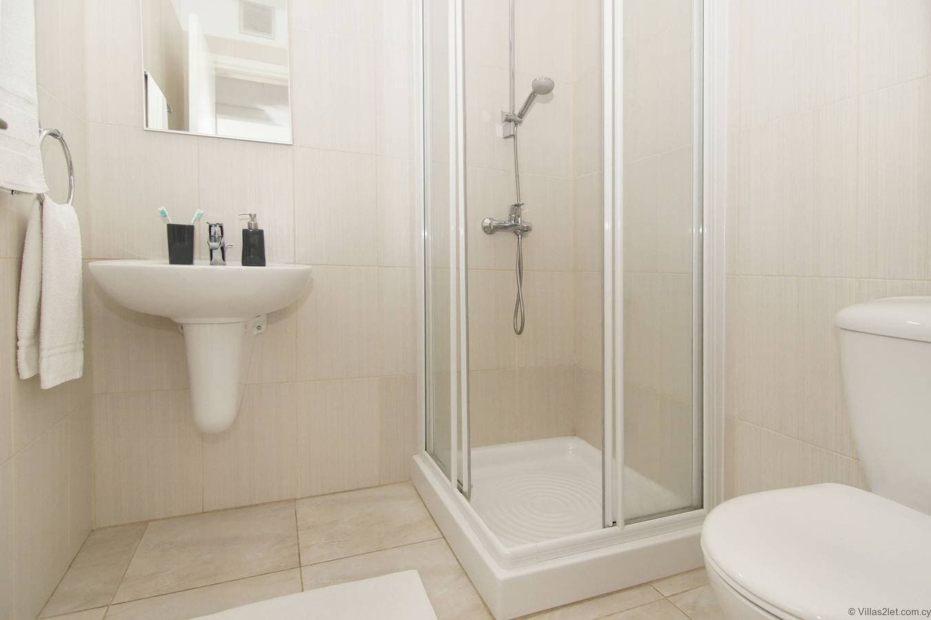 Foto 11 von 23: Ferienwohnung für 4 Personen mit Pool