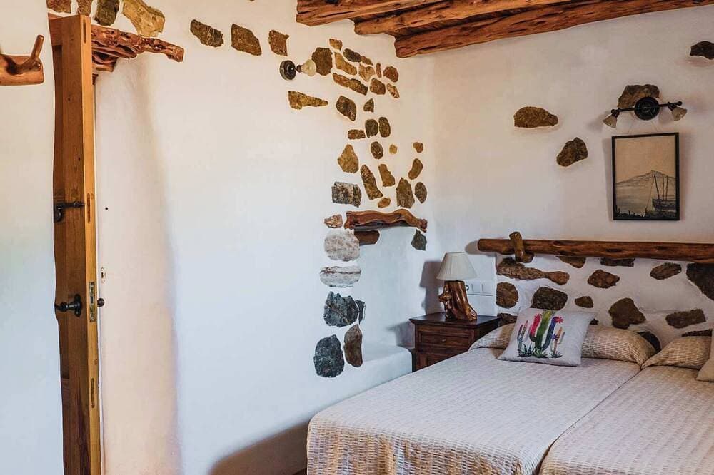 Foto 4 von 30: Can Blay by One of a Kind Travel