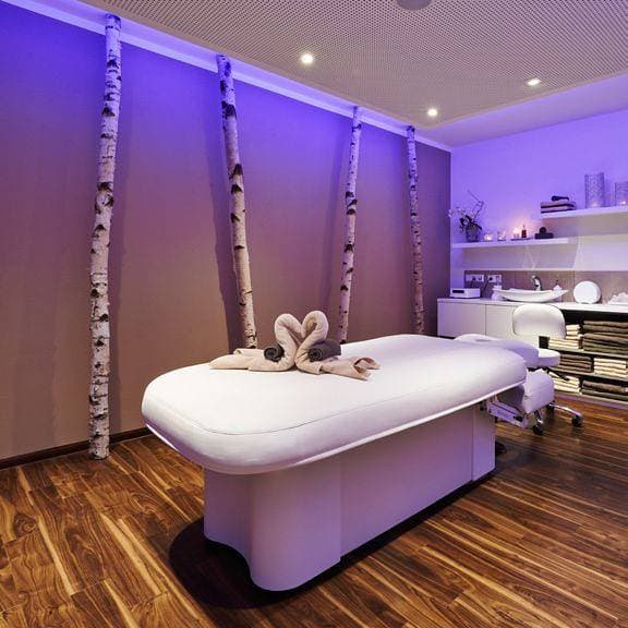Foto 12 von 15: Kreuz-Post Hotel-Restaurant-Spa - Doppelzimmer Standard mit Dusche und Wc
