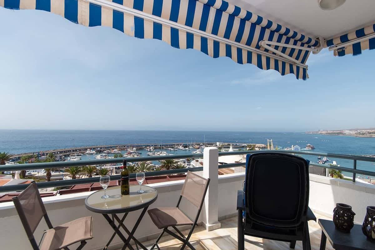 Foto 5 von 54: Ferienwohnung für 4 Personen mit Pool