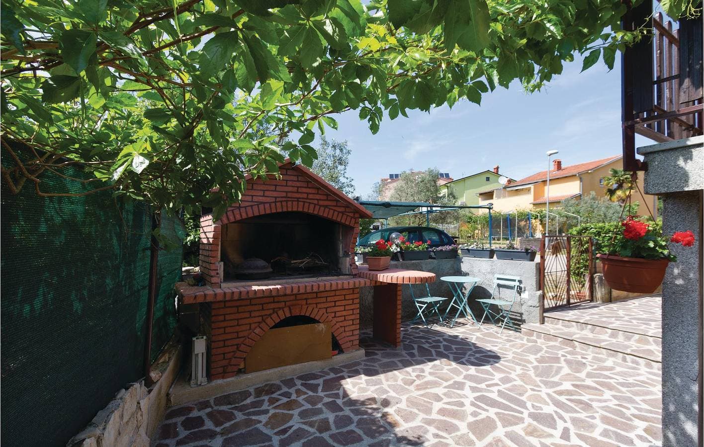 Foto 7 von 22: Gemütliche Ferienwohnung mit Terrasse, WLAN und Parkplatz in der Nähe des Caffè Bar Porto