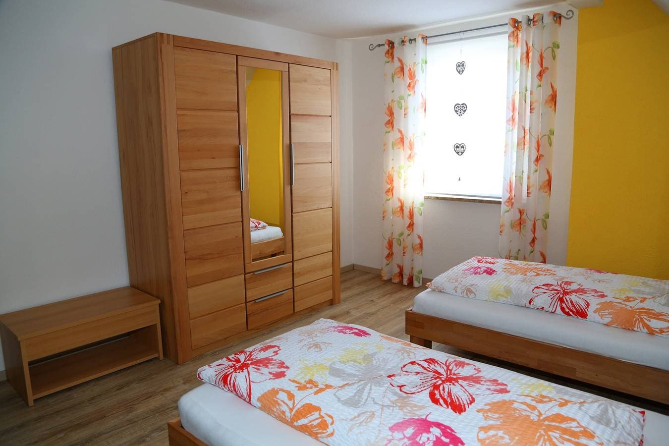Foto 9 von 19: Ferienwohnung "Am Eisenbühl" - 3-Sterne-Ferienwohnung (90qm) mit Panoramablick