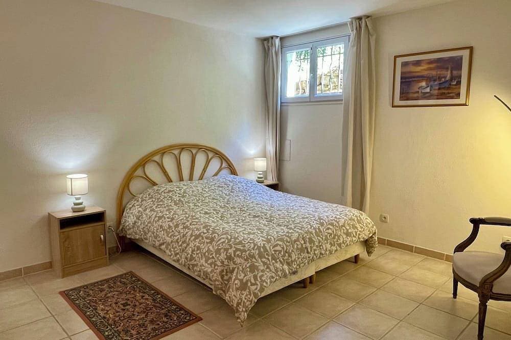 Foto 3 von 14: Apartment n°4 near the beach - hillside view + terrace