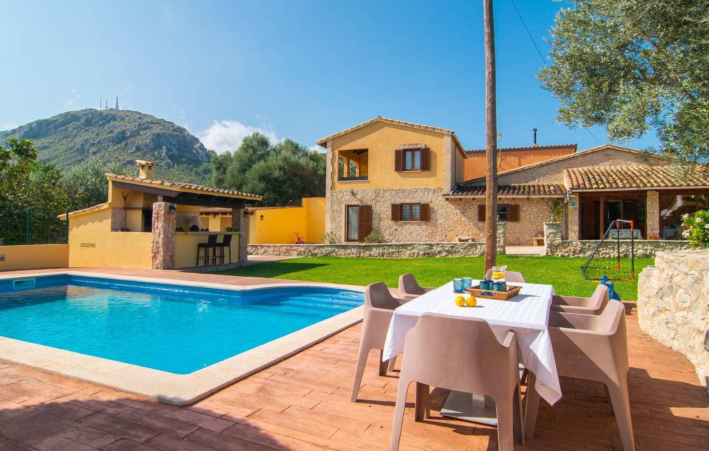 Foto 4 von 37: Gemütliches Apartment mit Pool, Terrasse & AC 2km vom Can Cap de Bou Strand entfernt