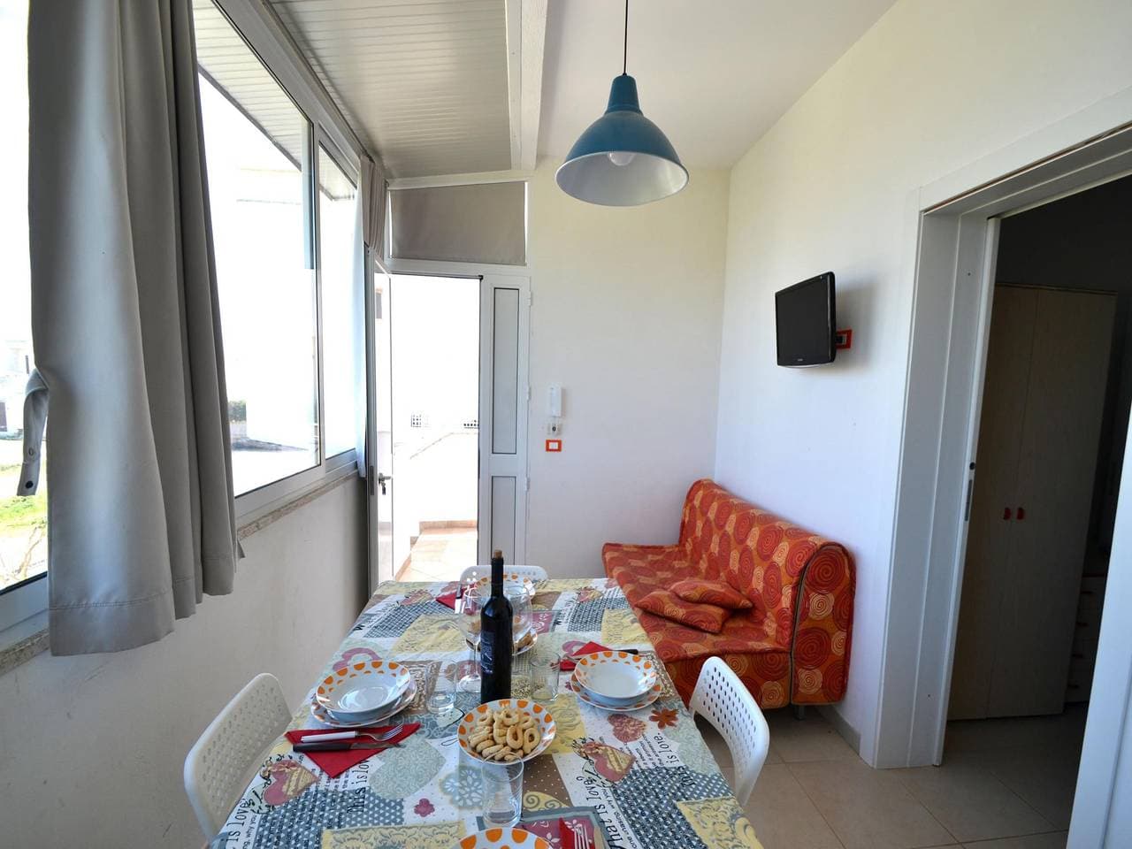Foto 13 von 19: Dreizimmerwohnung mit Klimaanlage im ersten Stock - Torre dell'Orso