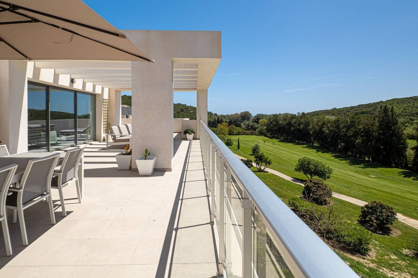 Foto 7 von 26: Casares Green Penthouse 2365 Golf & Luxury