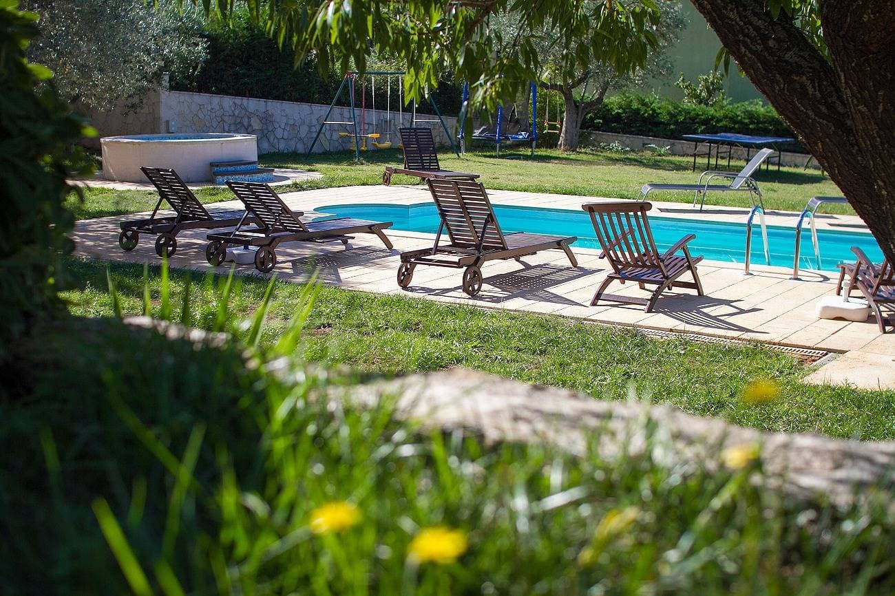 Foto 6 von 24: 400 Meter zum Strand mit Pool, Jacuzzi, Sonnenterrasse, Tischtennis