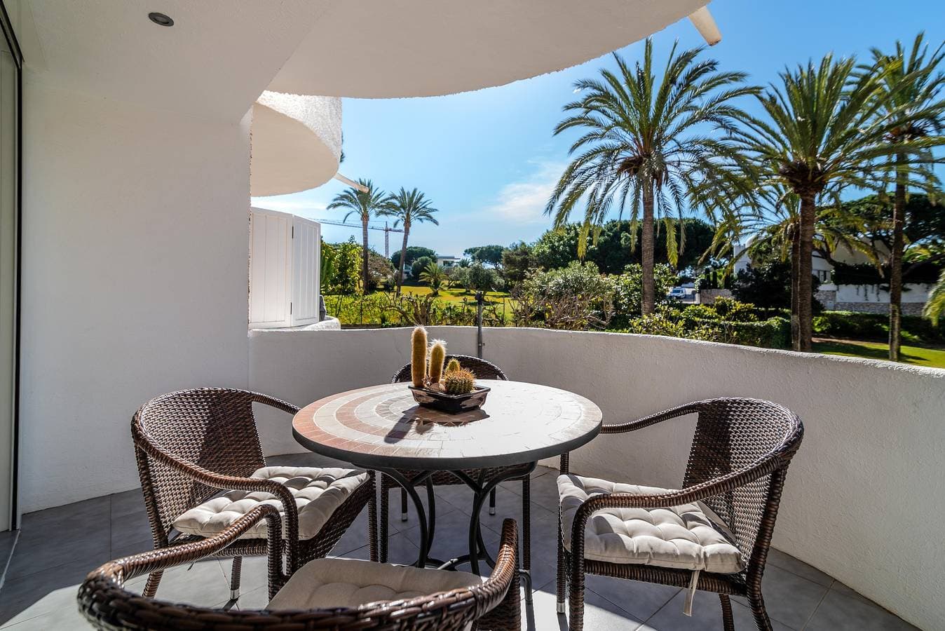 Foto 3 von 25: Einzimmerwohnung in Marbella mit Terrasse, Gemeinschaftspool und WLAN