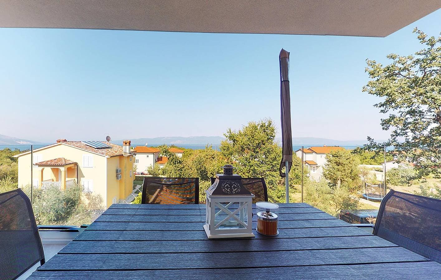 Foto 9 von 30: Wunderschöne Ferienwohnung mit Meerblick und Terrasse in Strandnähe