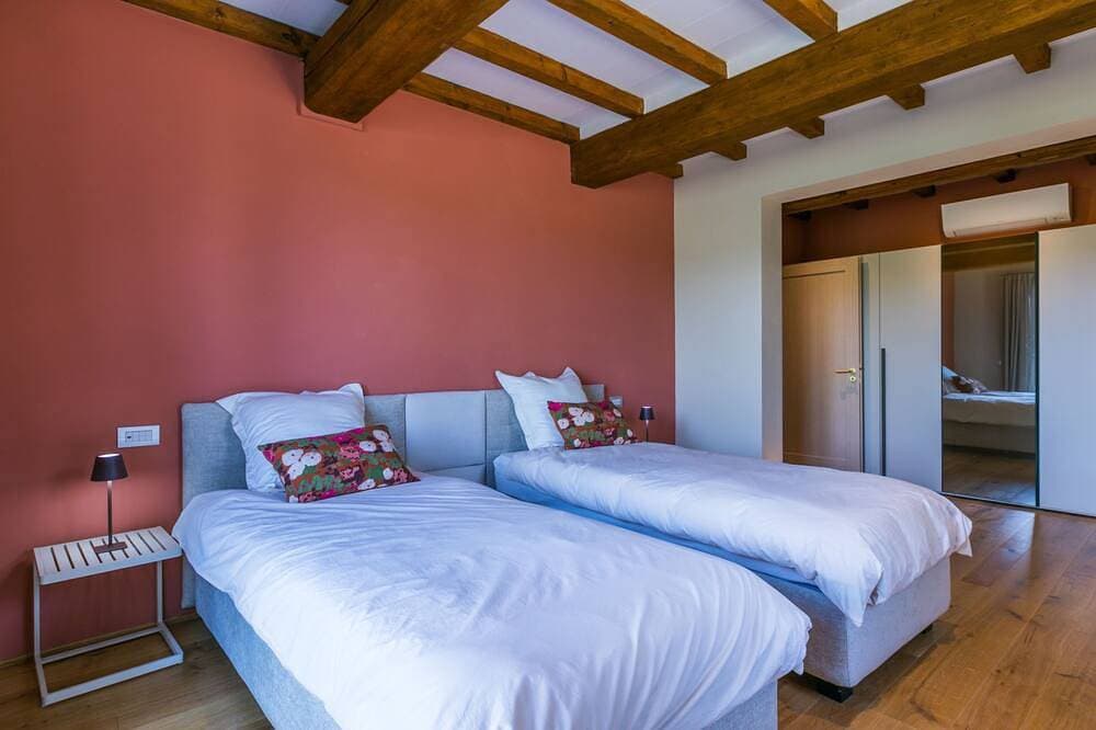 Foto 3 von 30: Villa Montisi