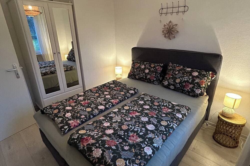 Foto 3 von 17: Ferienhaus Trüdi 2 - Gemütlicher freistehender Bungalow