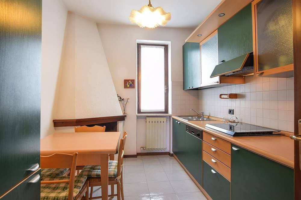 Foto 9 von 16: 2 bedroom beautiful home in Cisano di Bardolino
