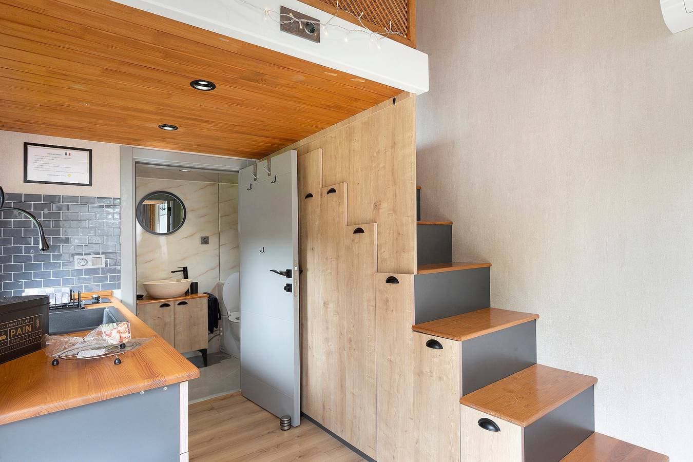 Foto 13 von 27: Chalet „Le Petit Haras De Valmont“ mit privater Terrasse, Garten & Klimaanlage