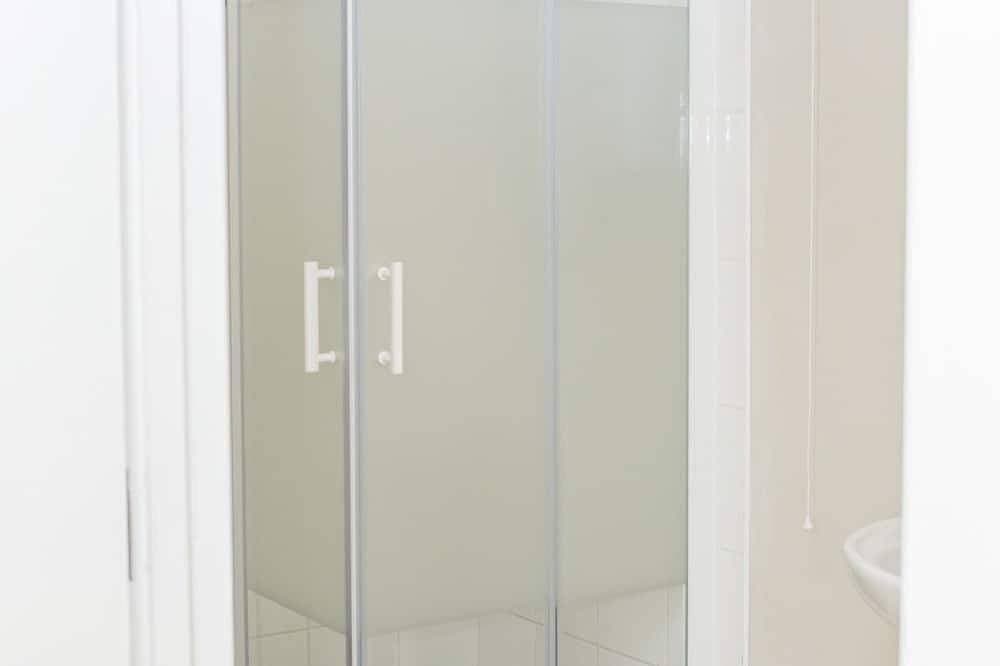 Foto 3 von 12: Apartment-Suite-Eigenes Badezimmer-Pg McQuaid